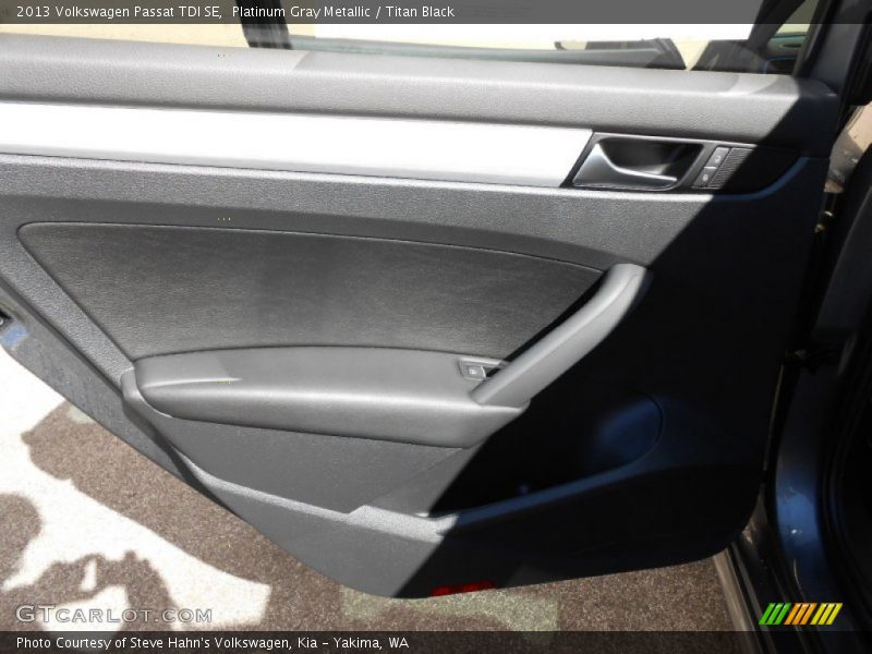 Platinum Gray Metallic / Titan Black 2013 Volkswagen Passat TDI SE