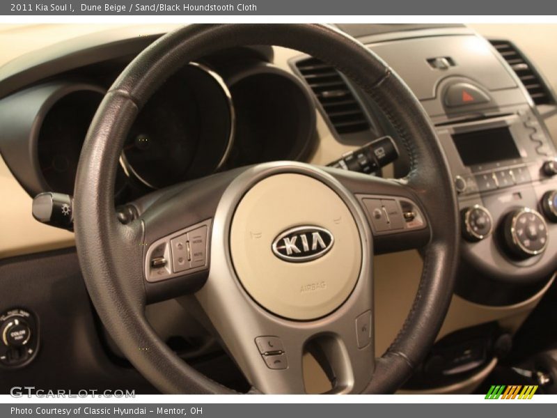 Dune Beige / Sand/Black Houndstooth Cloth 2011 Kia Soul !