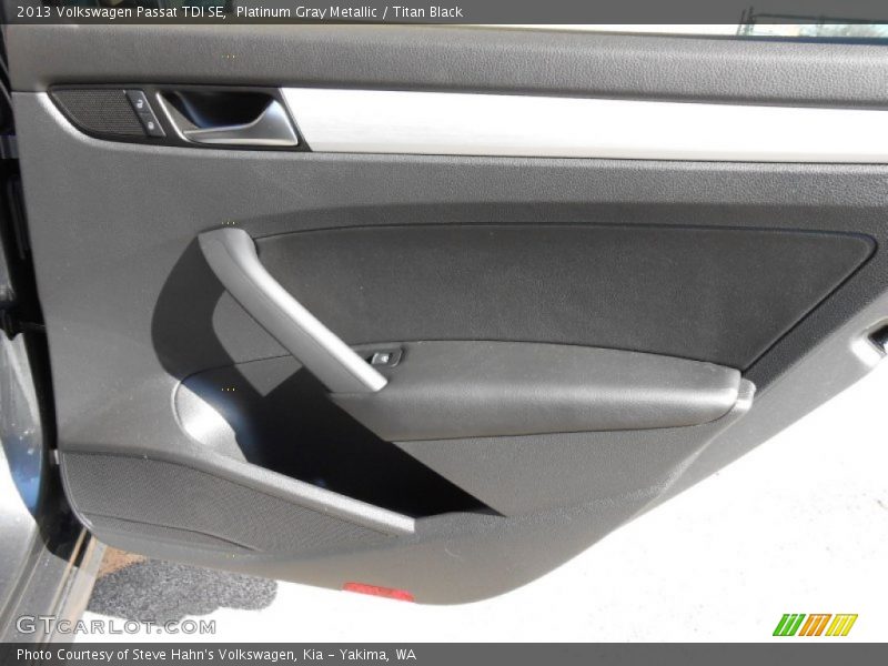 Platinum Gray Metallic / Titan Black 2013 Volkswagen Passat TDI SE