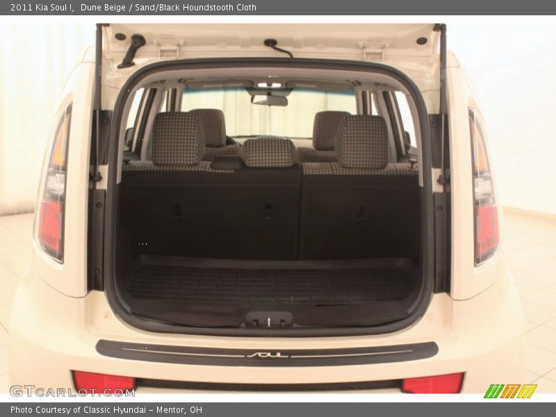 Dune Beige / Sand/Black Houndstooth Cloth 2011 Kia Soul !