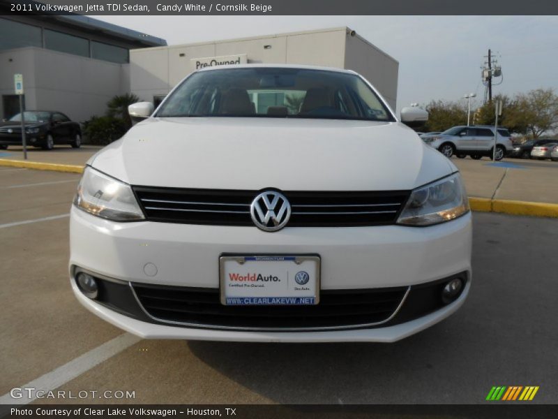Candy White / Cornsilk Beige 2011 Volkswagen Jetta TDI Sedan