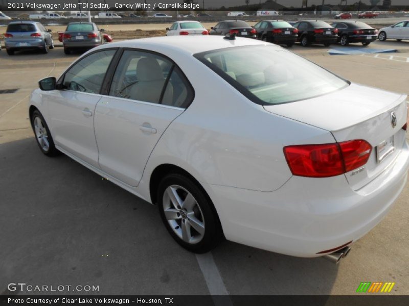 Candy White / Cornsilk Beige 2011 Volkswagen Jetta TDI Sedan
