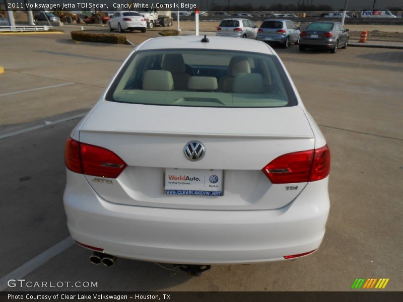 Candy White / Cornsilk Beige 2011 Volkswagen Jetta TDI Sedan