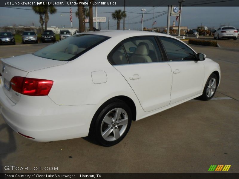 Candy White / Cornsilk Beige 2011 Volkswagen Jetta TDI Sedan