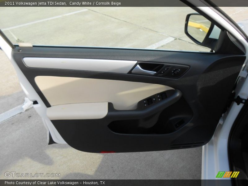 Candy White / Cornsilk Beige 2011 Volkswagen Jetta TDI Sedan