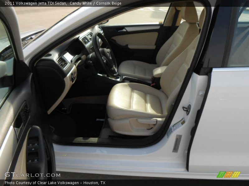 Candy White / Cornsilk Beige 2011 Volkswagen Jetta TDI Sedan