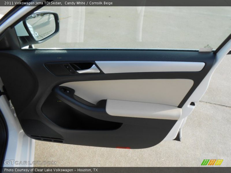 Candy White / Cornsilk Beige 2011 Volkswagen Jetta TDI Sedan