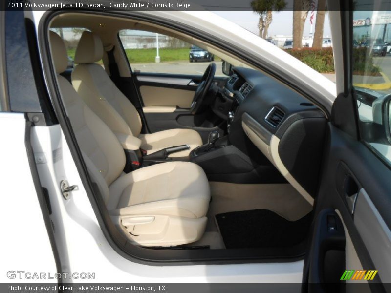 Candy White / Cornsilk Beige 2011 Volkswagen Jetta TDI Sedan