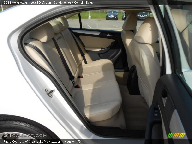Candy White / Cornsilk Beige 2011 Volkswagen Jetta TDI Sedan