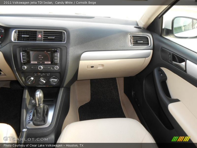 Candy White / Cornsilk Beige 2011 Volkswagen Jetta TDI Sedan