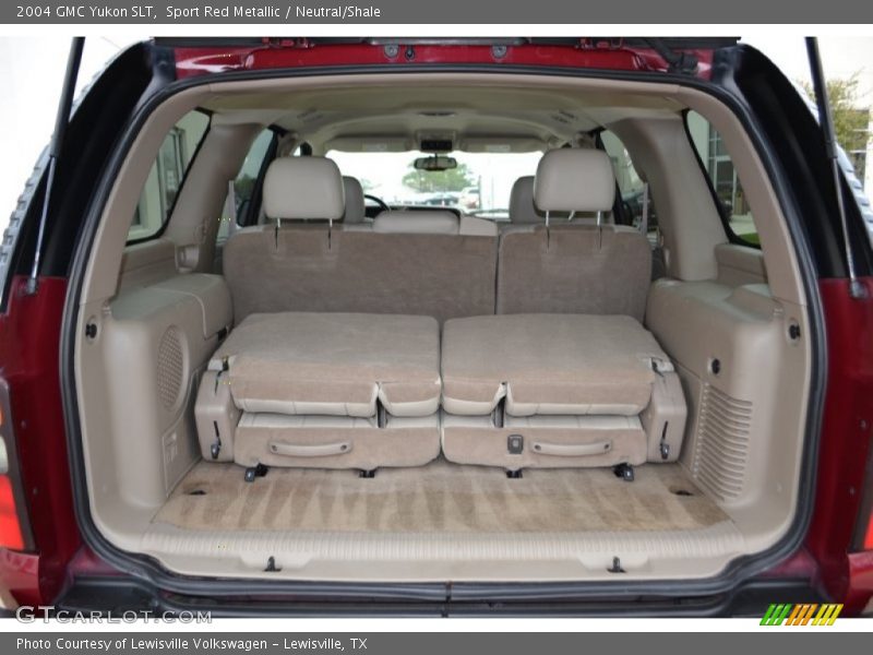  2004 Yukon SLT Trunk