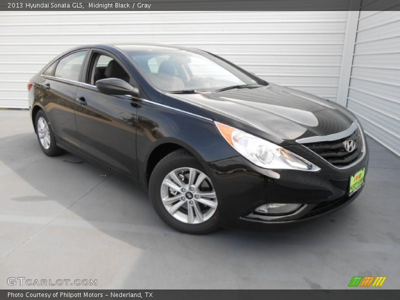 Midnight Black / Gray 2013 Hyundai Sonata GLS