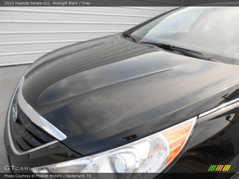 Midnight Black / Gray 2013 Hyundai Sonata GLS