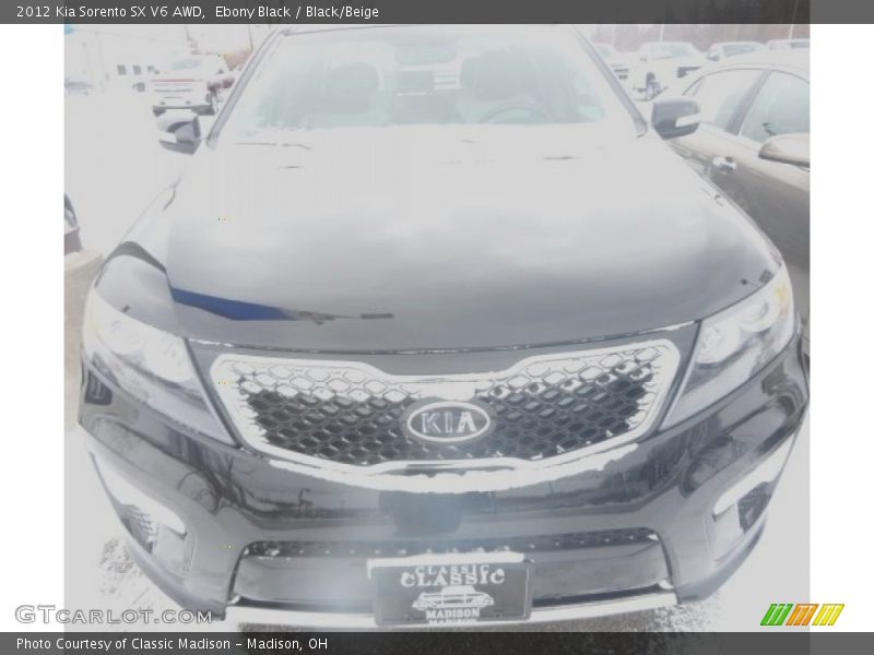 Ebony Black / Black/Beige 2012 Kia Sorento SX V6 AWD