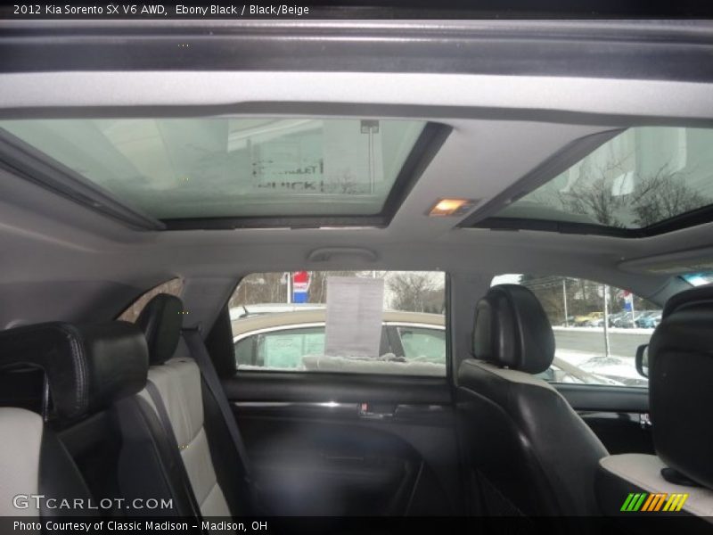 Ebony Black / Black/Beige 2012 Kia Sorento SX V6 AWD