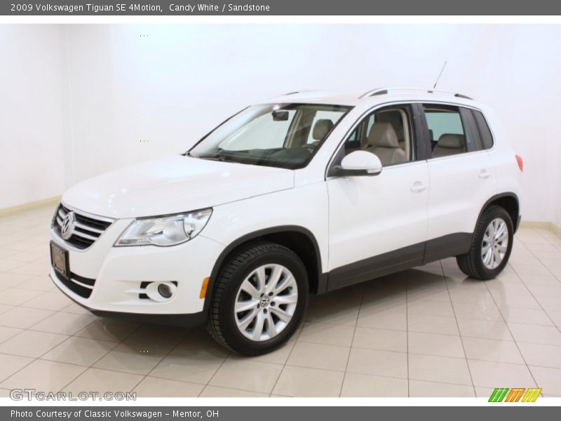 Candy White / Sandstone 2009 Volkswagen Tiguan SE 4Motion
