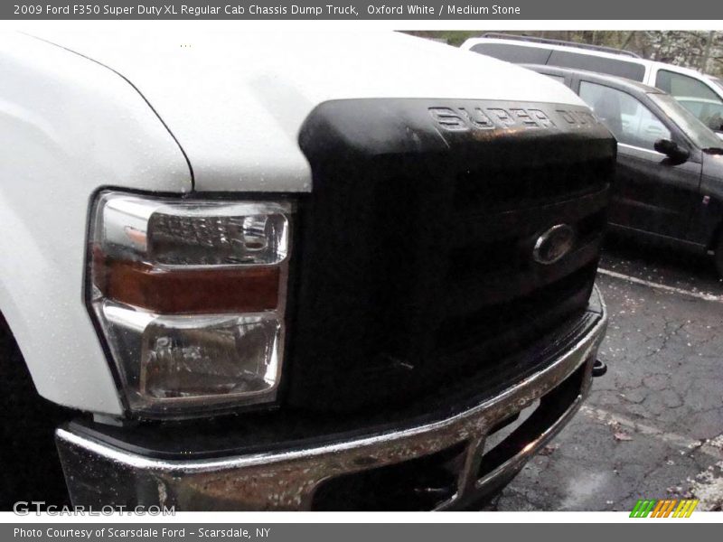 Oxford White / Medium Stone 2009 Ford F350 Super Duty XL Regular Cab Chassis Dump Truck