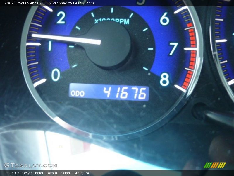 Silver Shadow Pearl / Stone 2009 Toyota Sienna XLE