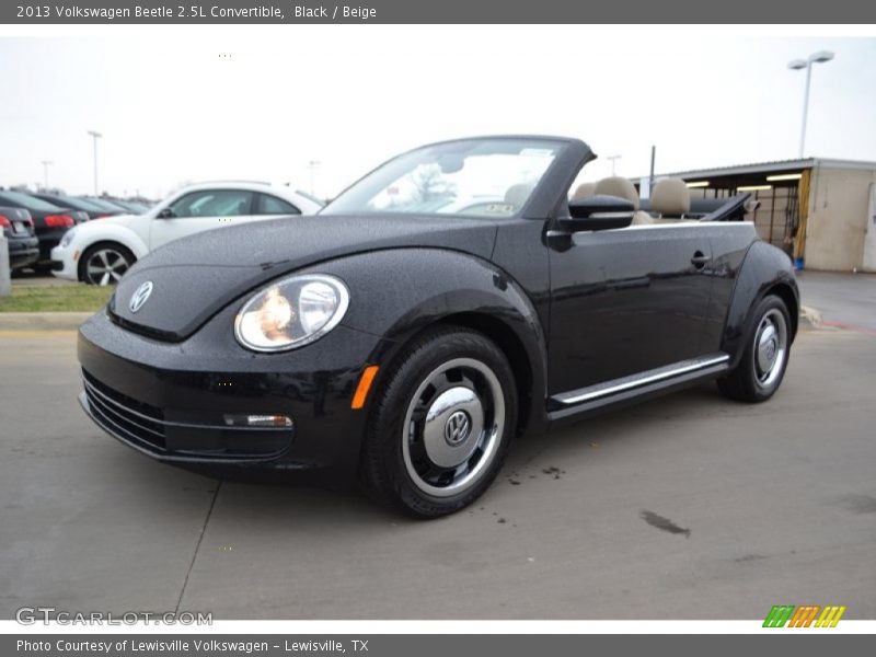 Front 3/4 View of 2013 Beetle 2.5L Convertible