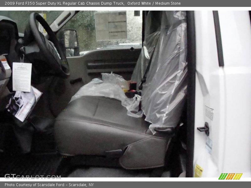 Oxford White / Medium Stone 2009 Ford F350 Super Duty XL Regular Cab Chassis Dump Truck