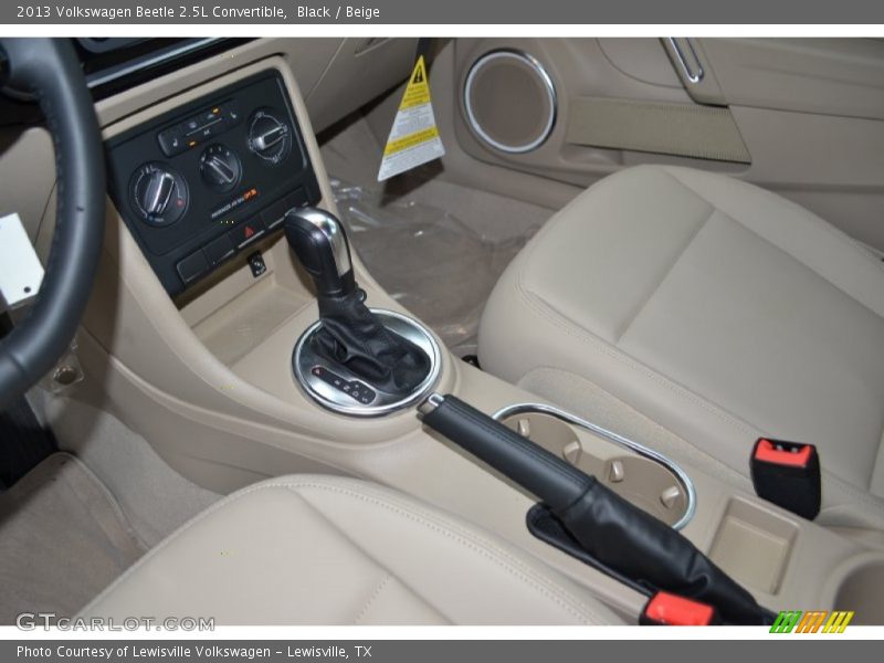 Black / Beige 2013 Volkswagen Beetle 2.5L Convertible