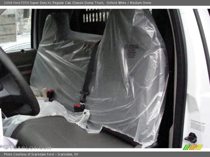 Oxford White / Medium Stone 2009 Ford F350 Super Duty XL Regular Cab Chassis Dump Truck