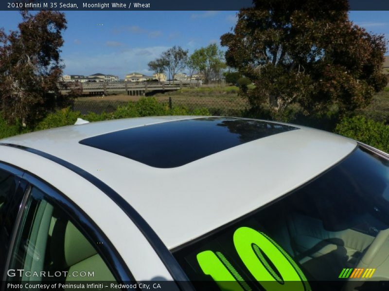 Moonlight White / Wheat 2010 Infiniti M 35 Sedan