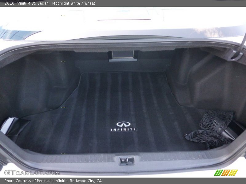  2010 M 35 Sedan Trunk