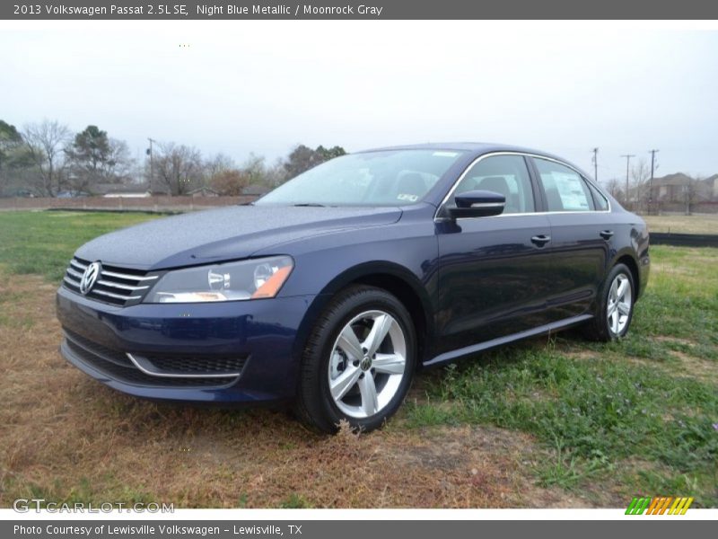 Night Blue Metallic / Moonrock Gray 2013 Volkswagen Passat 2.5L SE