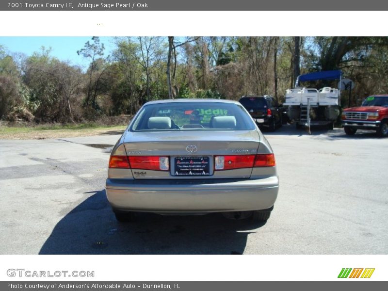 Antique Sage Pearl / Oak 2001 Toyota Camry LE