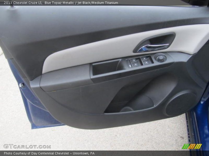 Blue Topaz Metallic / Jet Black/Medium Titanium 2013 Chevrolet Cruze LS