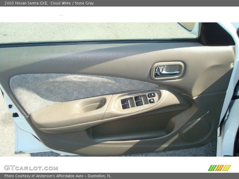 Cloud White / Stone Gray 2003 Nissan Sentra GXE