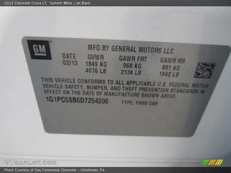 Summit White / Jet Black 2013 Chevrolet Cruze LT
