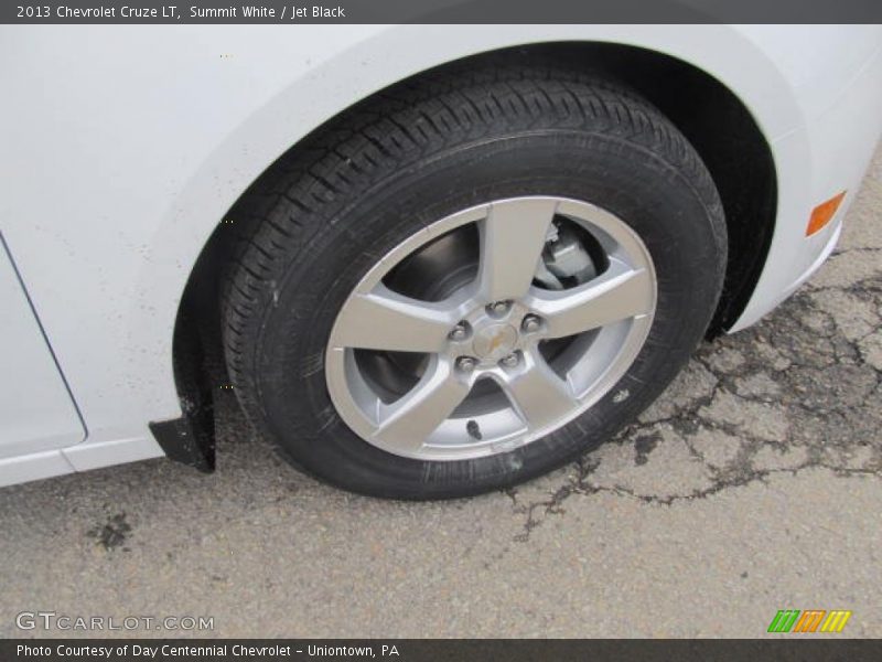 Summit White / Jet Black 2013 Chevrolet Cruze LT