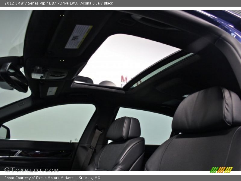 Sunroof of 2012 7 Series Alpina B7 xDrive LWB