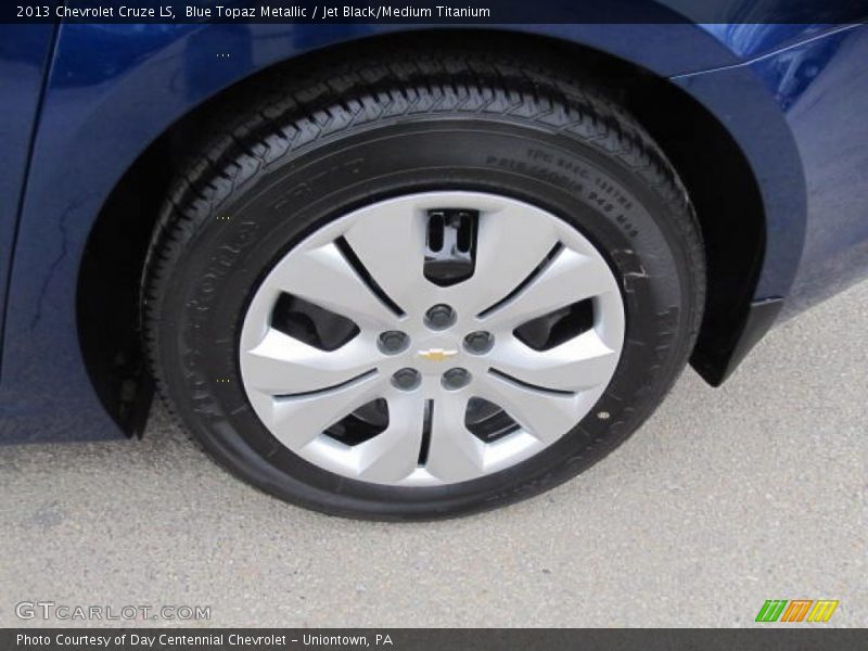 Blue Topaz Metallic / Jet Black/Medium Titanium 2013 Chevrolet Cruze LS