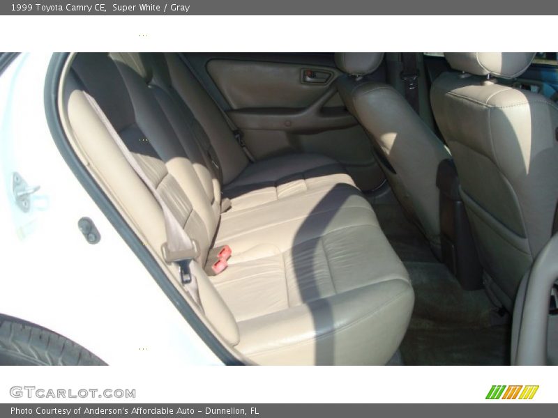 Super White / Gray 1999 Toyota Camry CE