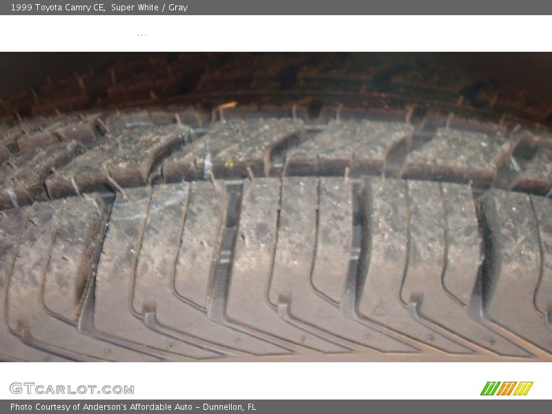 Super White / Gray 1999 Toyota Camry CE