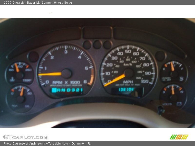 Summit White / Beige 1999 Chevrolet Blazer LS