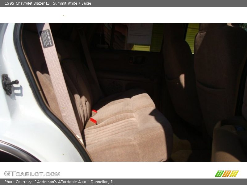 Summit White / Beige 1999 Chevrolet Blazer LS