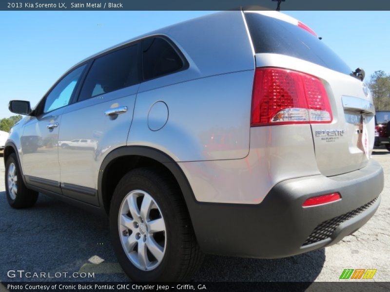 Satin Metal / Black 2013 Kia Sorento LX