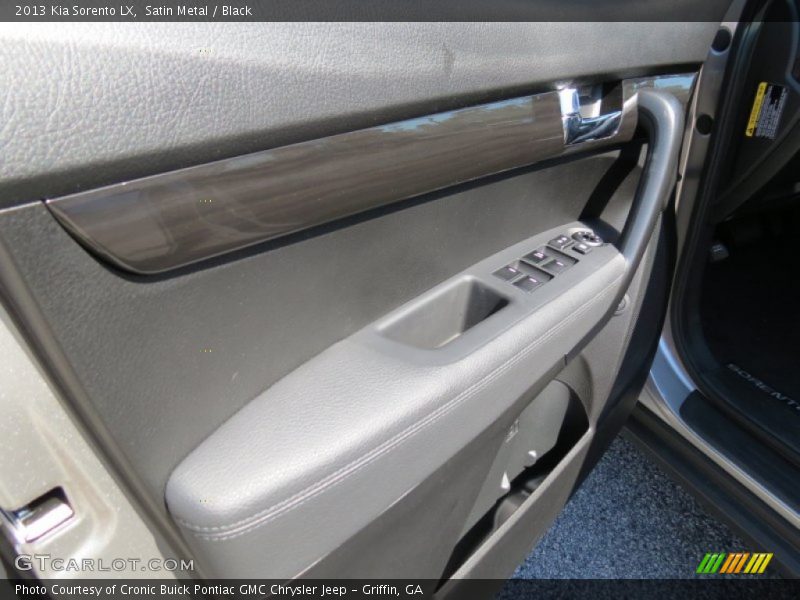 Satin Metal / Black 2013 Kia Sorento LX