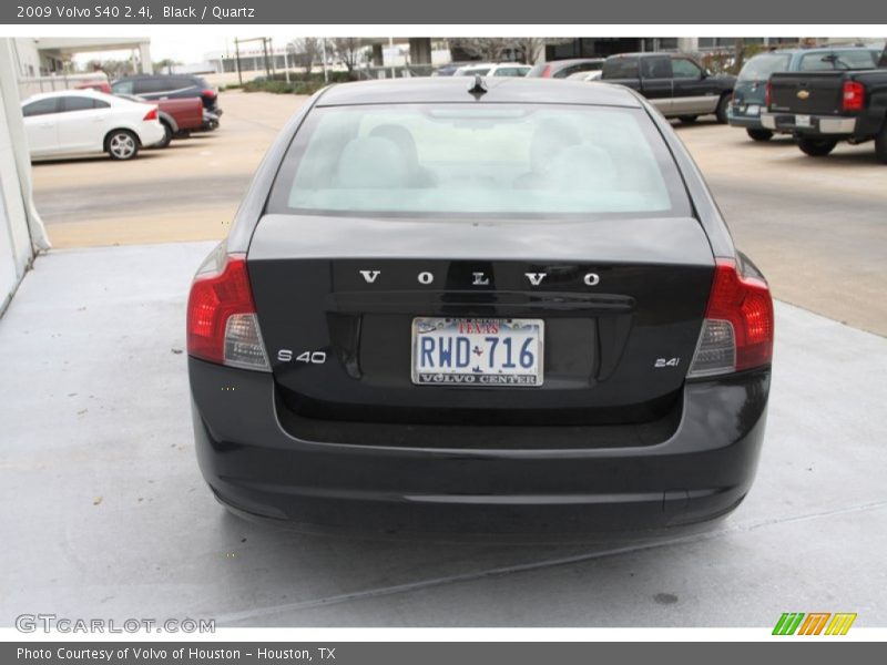 Black / Quartz 2009 Volvo S40 2.4i