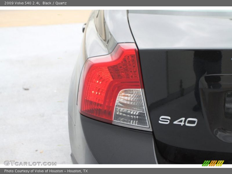 Black / Quartz 2009 Volvo S40 2.4i