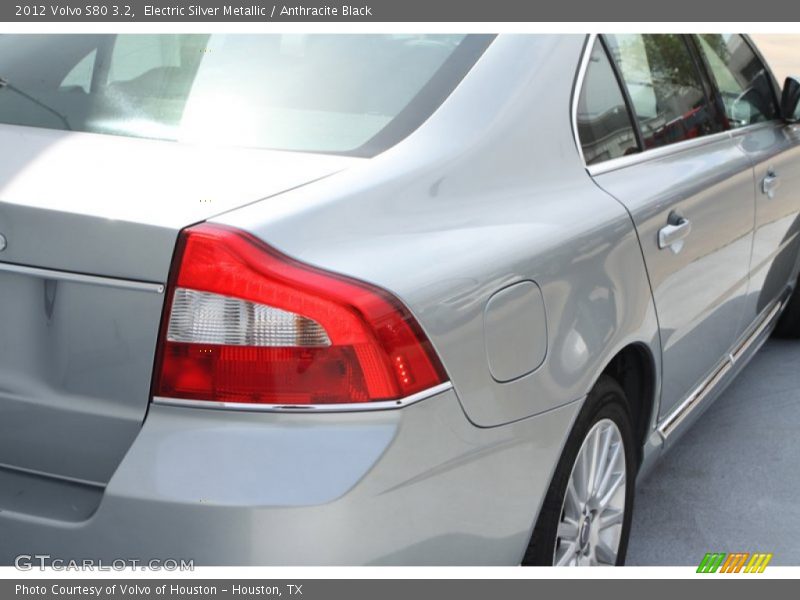 Electric Silver Metallic / Anthracite Black 2012 Volvo S80 3.2