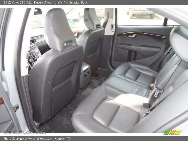 Electric Silver Metallic / Anthracite Black 2012 Volvo S80 3.2
