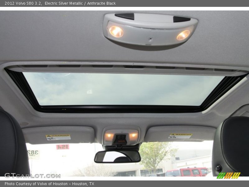 Electric Silver Metallic / Anthracite Black 2012 Volvo S80 3.2