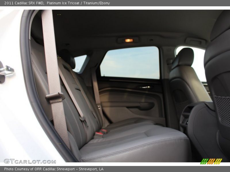 Platinum Ice Tricoat / Titanium/Ebony 2011 Cadillac SRX FWD