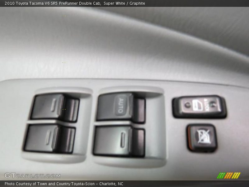 Super White / Graphite 2010 Toyota Tacoma V6 SR5 PreRunner Double Cab