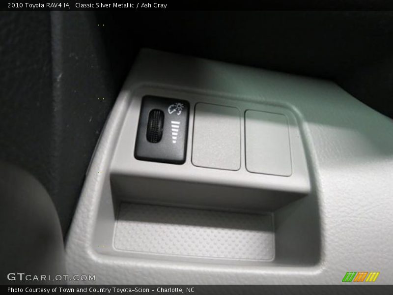 Classic Silver Metallic / Ash Gray 2010 Toyota RAV4 I4